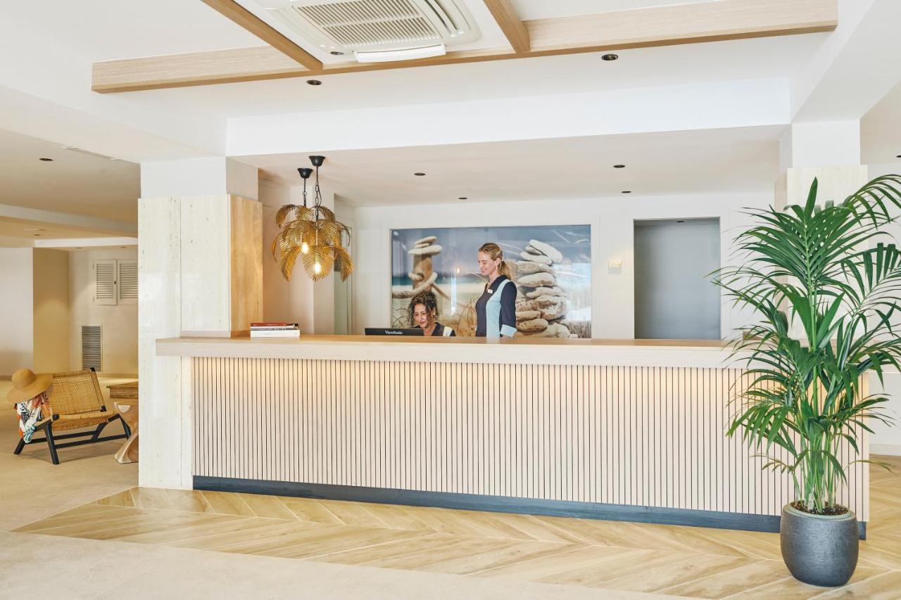 Universal Aparthotel Don Camilo Sant Elm Exterior photo